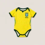 BODY DE BEBÊ AMARELO DA SELEÇÃO BRASILEIRA 2026