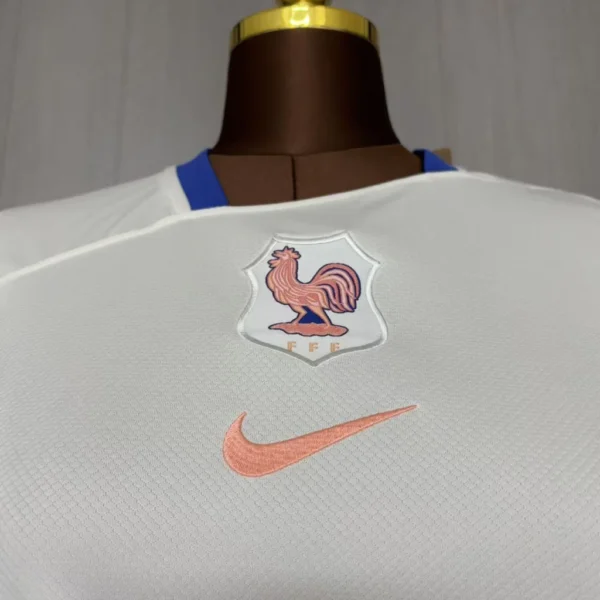 camisa titular franÇa copa 2026 fem camisa titular franÇa copa 2026 fem