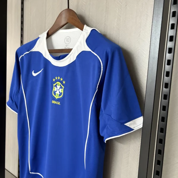 camisa retrÔ da seleÇÃo brasileira 2004 azul camisa retrÔ da seleÇÃo brasileira 2004 azul