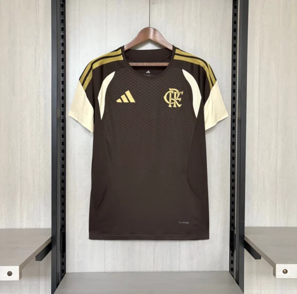 camisa de treino bege e marrom do flamengo 26/27 camisa de treino bege e marrom do flamengo 26/27