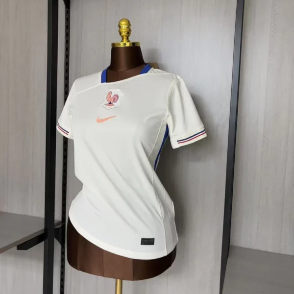 camisa titular franÇa copa 2026 fem camisa titular franÇa copa 2026 fem