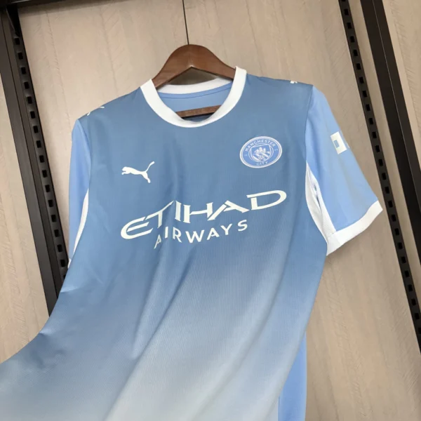 camisa titular do manchester city 26/27 camisa titular do manchester city 26/27