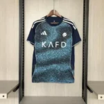 CAMISA RESERVA AZUL DO AL-NASSR VERSÃO JOGADOR 2025/26